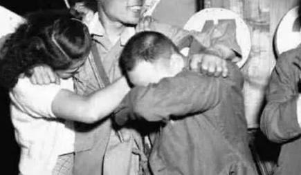 战败后的日本，士兵无家可归，甚至有人报复社会