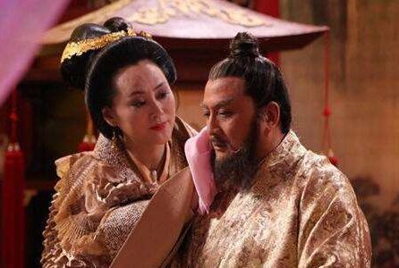 隋炀帝听信方士的妖言，处死32名李姓族人，李渊用一招成功保命