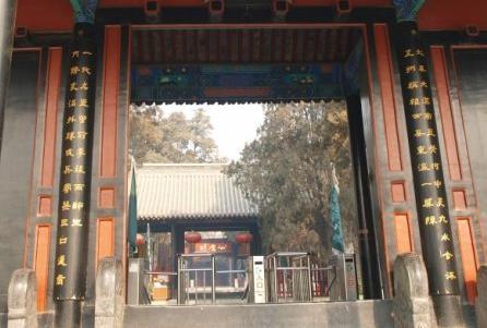 直隶总督和两江总督哪个权力更大一些？管辖的地区有什么不同