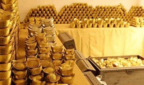 李莲英为什么死后只剩下了一个头？李莲英是个怎么样的人？