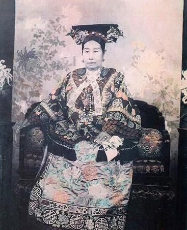 历史上的慈禧太后并非坏到透顶？从细节关心士卒衣食冷暖