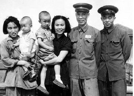 彭富九的妻子是谁？他跟周士第是什么关系?