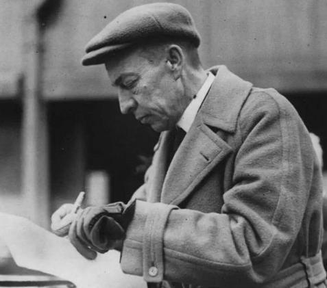 拉赫玛尼诺夫有着哪些轶事<a href=https://www.lishiji.cn/lishi/1095/ target=_blank class=infotextkey>趣闻</a>？拉赫玛尼诺夫的手为什么那么大