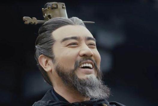 曹操为什么要说荀攸智可及，愚不可及？