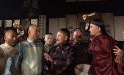 和珅在朝廷中如鱼得水 他是怎么解决穷亲戚上门借钱的呢