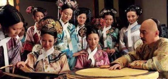 清朝妃嫔们的月俸禄有多少？级别不同俸禄不同