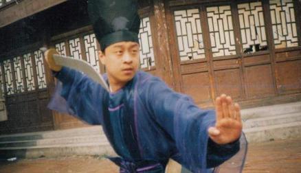 古代的捕快是一个什么样的官 相当于现在的什么职务 古代的捕快是一个什么样的官 相当于现在的什么职务