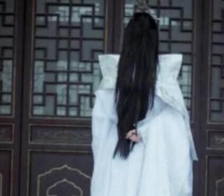 古代人穿那么长的衣服就不怕弄脏吗? 古代人穿那么长的衣服就不怕弄脏吗?