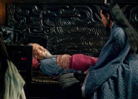 为什么说刘巴讨厌刘备？原因是什么