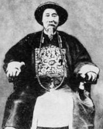 潘祖荫是怎么救了曾国藩有让他当上兵部尚书及两江总督的职位的？