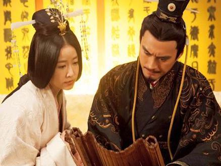 汉景帝酒后是怎么为汉朝续命300年 只因他睡了一个宫女 汉景帝酒后是怎么为汉朝续命300年 只因他睡了一个宫女
