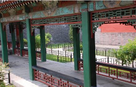 古代故宫里面为什么没有种树 难道皇帝不给种树吗 古代故宫里面为什么没有种树 难道皇帝不给种树吗