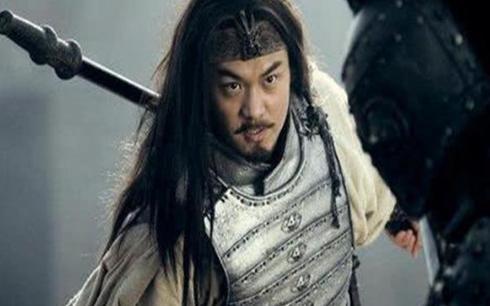 庞德为什么投靠曹操？庞德背叛马超的原因是什么？