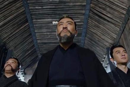 有三个人不该杀曹操杀了，最该杀的那个曹操却没动手！