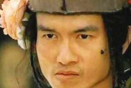 周通:本领低微,被鲁智深暴打,上阵被一刀秒杀 周通:本领低微,被鲁智深暴打,上阵被一刀秒杀