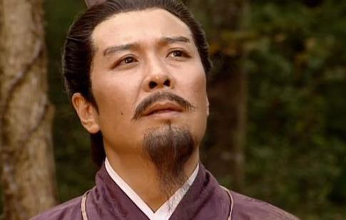 诸葛亮只躲了刘备2次，他却躲了刘备13年最后投奔了曹操！