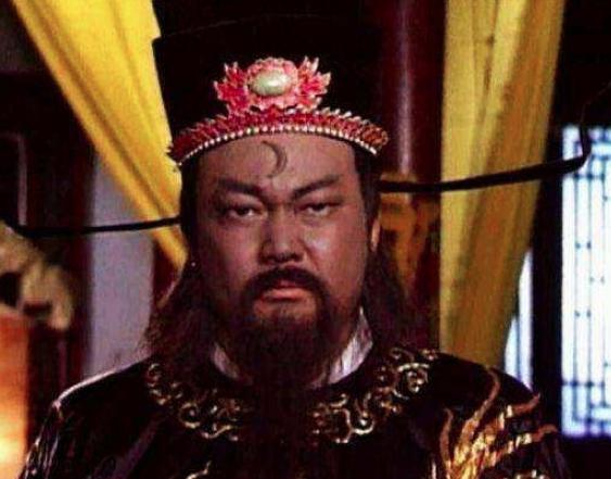 包拯得罪了那么多的权贵，为什么没人扳倒他？