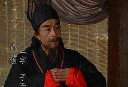 蜀汉先主刘备真的是贩卖鞋履的草民吗？看看他背后有哪些强大的势力？