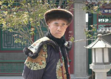 清朝十二家铁帽子王之一鬼子六简介