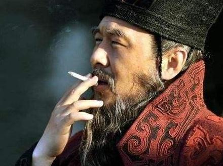 曹操摆鸿门宴煮酒论英雄 为什么他会放过刘备呢 曹操摆鸿门宴煮酒论英雄 为什么他会放过刘备呢