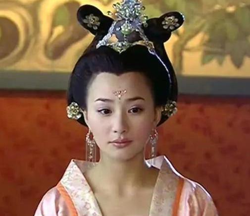 开国皇帝赐弟弟一杯毒酒,弟弟刚喝完酒他立马后悔了 开国皇帝赐弟弟一杯毒酒,弟弟刚喝完酒他立马后悔了