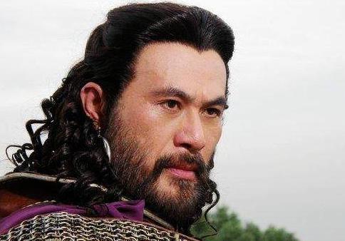 历史告诉我们不要随便评价一个人!杜甫曾在此人身上栽了个跟斗! 历史告诉我们不要随便评价一个人!杜甫曾在此人身上栽了个跟斗!