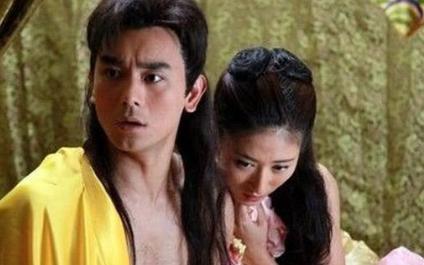 身为皇帝刘子业亲姑姑的刘英媚却被迫侍寝 皇帝死后她却神秘消失了 身为皇帝刘子业亲姑姑的刘英媚却被迫侍寝 皇帝死后她却神秘消失了