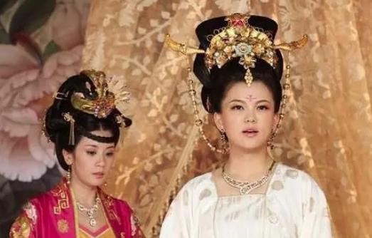 上官婉儿的一生经历了什么?她最后怎么死的? 上官婉儿的一生经历了什么?她最后怎么死的?