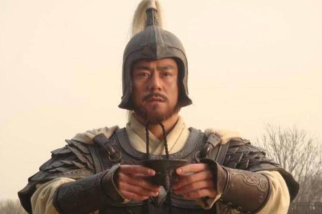 甘宁轻而易举就拿下曹洪,为何马超五十回合都赢不了他? 甘宁轻而易举就拿下曹洪,为何马超五十回合都赢不了他?