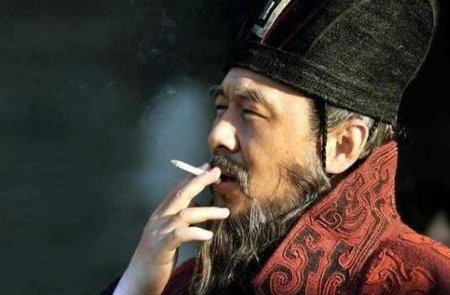 荀彧为什么阻止曹操称帝？他真的是一心向汉吗？