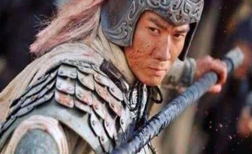 赵云大战长坂坡为什么能在曹营来去自如？关羽麦城被围却难以逃脱？