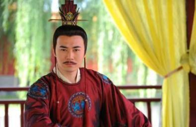 此女命运坎坷成王妃后流落民间,儿子长大之后找了她一生! 此女命运坎坷成王妃后流落民间,儿子长大之后找了她一生!