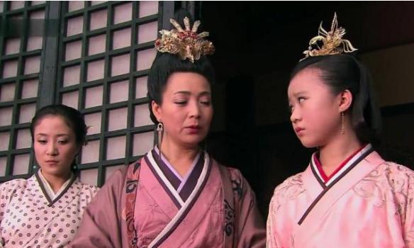揭秘:一代皇太后为什么偏偏乐于当妓女? 揭秘:一代皇太后为什么偏偏乐于当妓女?