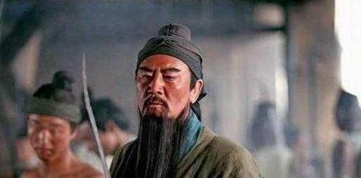 三国时期,此人出场三次,便杀了2位五虎上将?