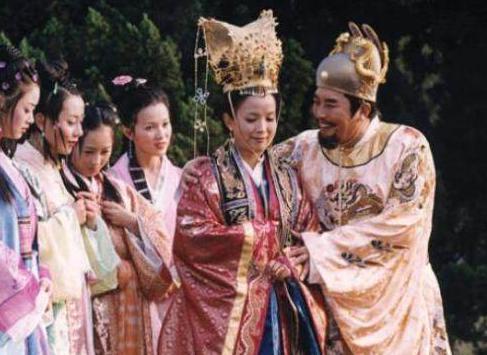 堂堂一国皇后，为何被起绰号“大脚”？