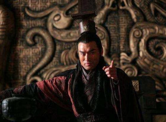 商鞅变法规定17岁后禁止父子兄弟同宅居住，原因是什么？
