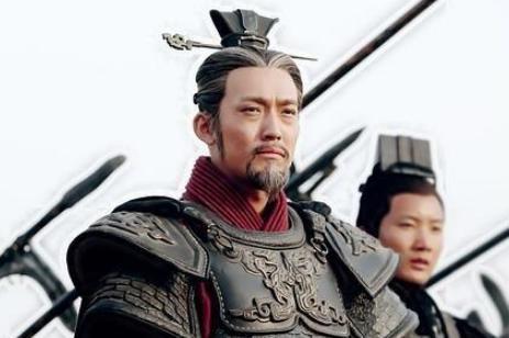 秦武王没指定继承人就死了，嬴稷是怎么登上皇位的？