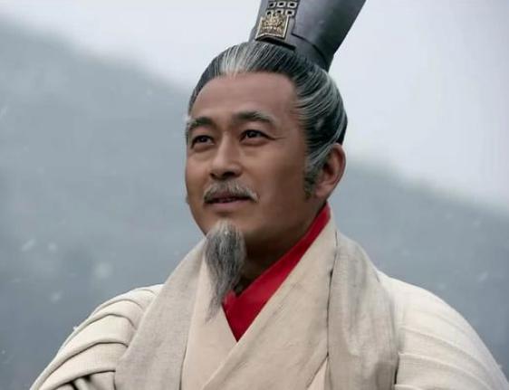 商鞅变法规定17岁后禁止父子兄弟同宅居住，原因是什么？