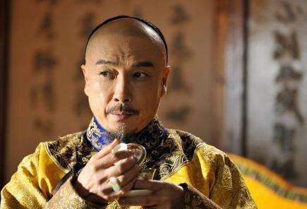乾隆到底有什么过人之处 为何康熙会如此喜欢这个孙子呢 乾隆到底有什么过人之处 为何康熙会如此喜欢这个孙子呢
