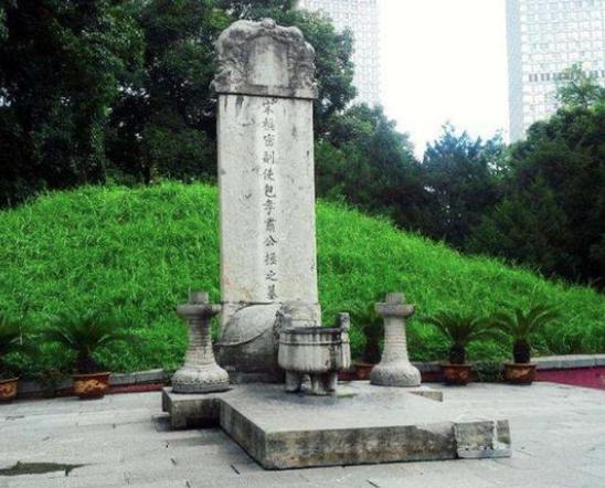 包拯刚当<a href=https://www.lishiji.cn/lishi/3743/ target=_blank class=infotextkey>县令</a>，一农户<a href=https://www.lishiji.cn/lishi/8157/ target=_blank class=infotextkey>牛</a>就被割了舌头，他是怎么破案的？