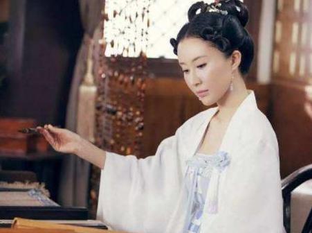 朱元璋请人吃饭为何都是素菜没有荤菜 只有刘伯温知道他的意思 朱元璋请人吃饭为何都是素菜没有荤菜 只有刘伯温知道他的意思