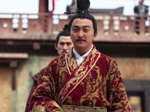 齐诸儿设计想把郑亹杀掉，没想到高渠弥也跟了过来