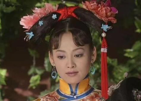 侍女苏麻喇姑死后为什么能以嫔位厚葬?康熙跟她什么关系? 侍女苏麻喇姑死后为什么能以嫔位厚葬?康熙跟她什么关系?