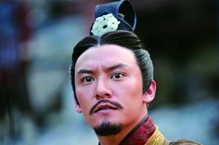 韩信临死前为什么都不造反自立为王 只因为刘邦身边的一个人 韩信临死前为什么都不造反自立为王 只因为刘邦身边的一个人