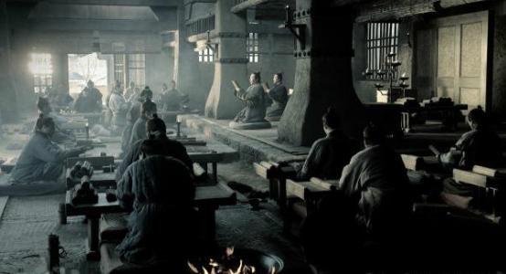 古代没有床，古人晚上是怎么休息的？