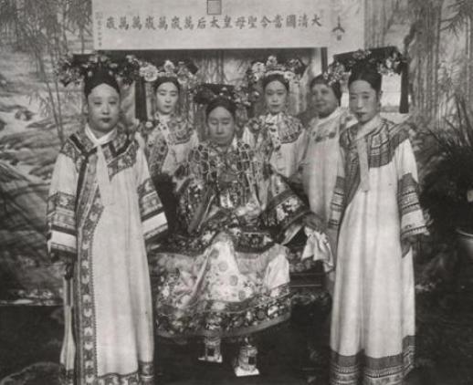 慈禧出逃时问乔家借十万两，乔家说了什么？
