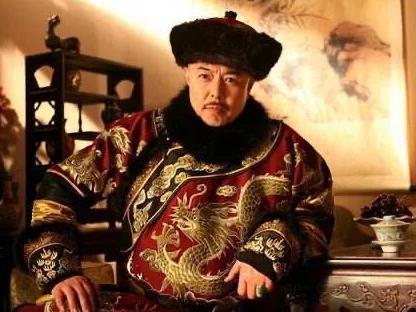 乾隆当满六十年皇帝就退位了 她的太上皇生活是什么样的 乾隆当满六十年皇帝就退位了 她的太上皇生活是什么样的