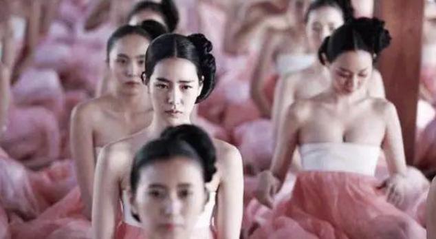 阿合马：忽必烈时期近臣之一，小妾都有五百个