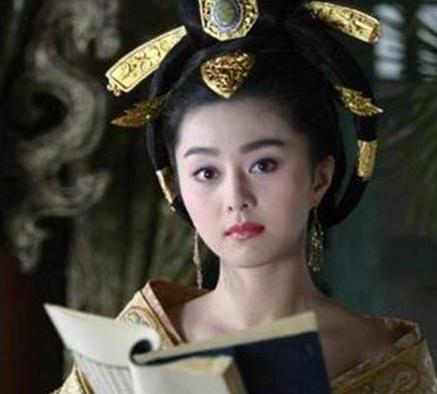 唐玄宗为什么会喜欢武惠妃 而不是和他同甘共苦的王皇后呢 唐玄宗为什么会喜欢武惠妃 而不是和他同甘共苦的王皇后呢