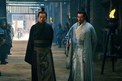 诸葛亮临死前留下三条遗嘱,分别说了什么? 诸葛亮临死前留下三条遗嘱,分别说了什么?